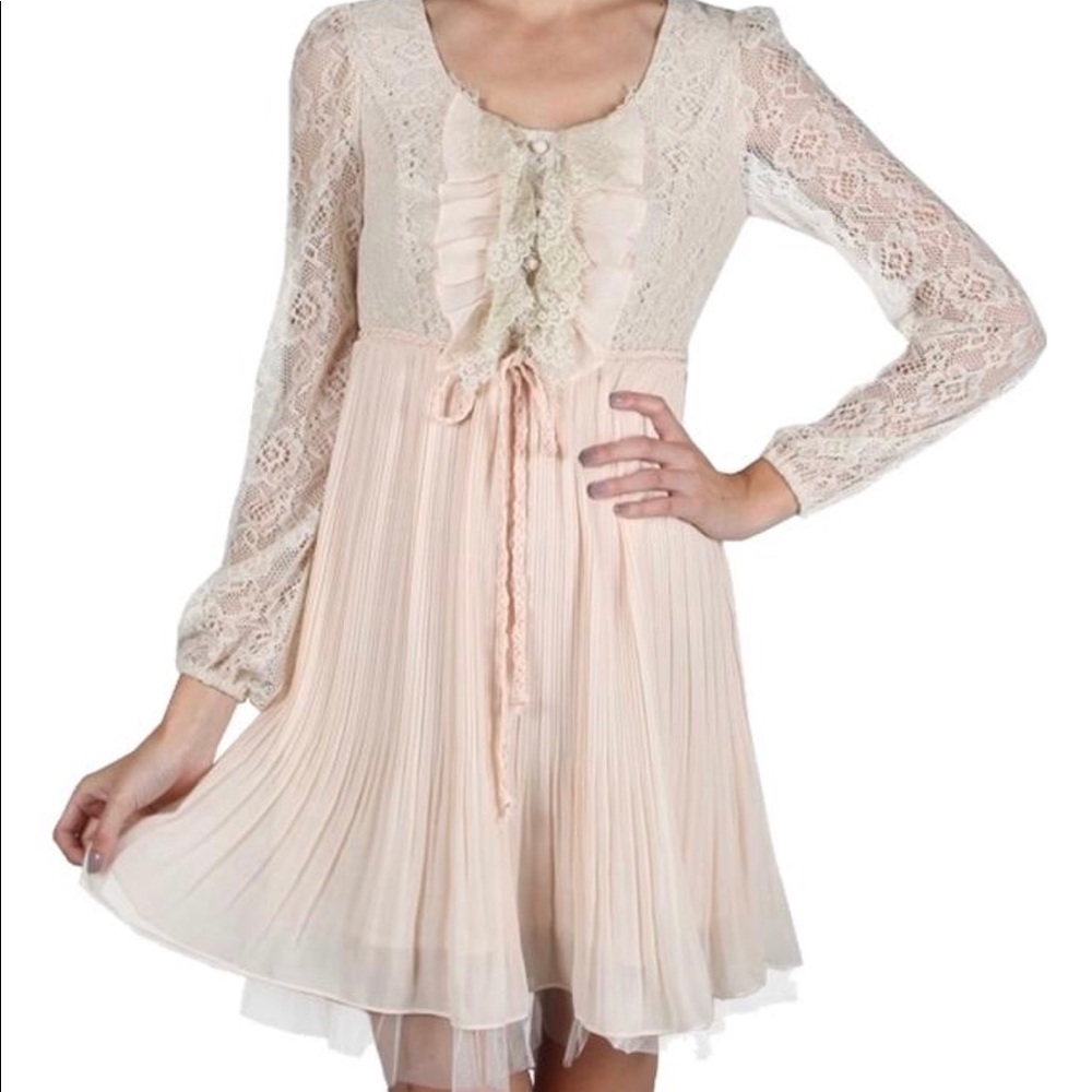 Ryu Cream Dress Size M